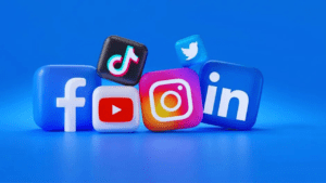 Social media theme cake